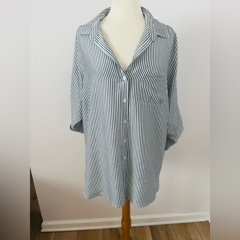 Velvet Heart Plus Striped button down - Picture 2 of 7
